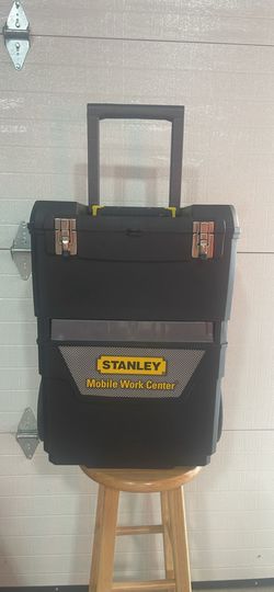 Stanley rolling tool box