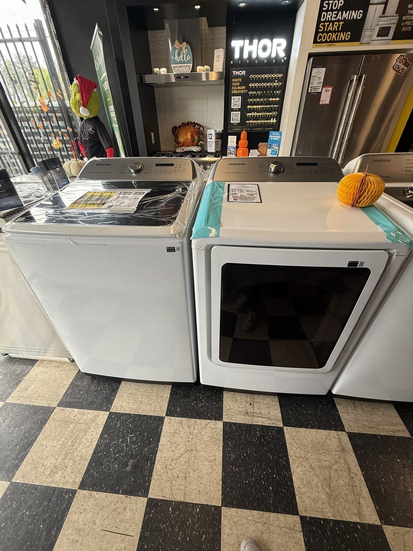 Samsung Washer And Dryer Set In White 🍁