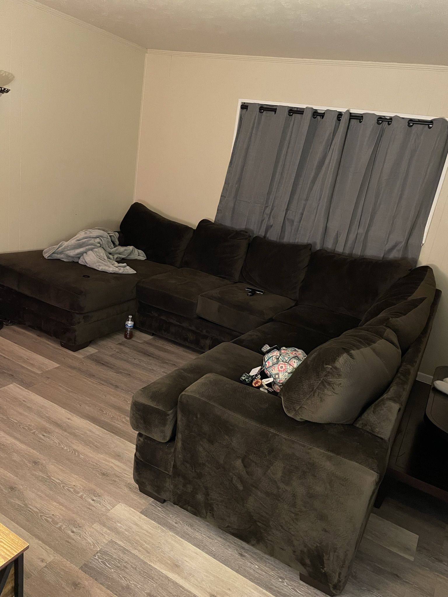 ULTIMATE NETFLIX COUCH!!! 3 Piece Chocolate Microfiber Sectional