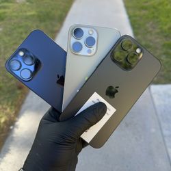 iPhone 15 Pro Max Factory Unlocked / International / Mexico