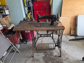 Antique Singer Treadle Sewing Machine with Table