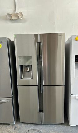 Samsung 4-Door Refrigerator (French Door Fridge with Drawer Freezer) - Energy Star, LED Lighting