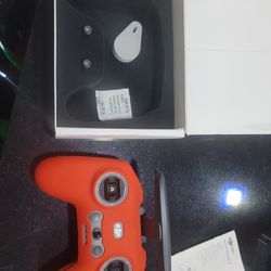 DJI FPV REMOTE CONTROLLER 2 NEW IN BOX, SILICONE COVER INCLUDED