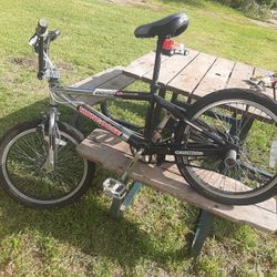 Med School Team Issued Mongoose Hoopty BMX Bike 20 In