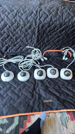 5x Commercial Security Cameras Lot - (3) Eagle Eye 4MP & (2) Axis Mini-Domes