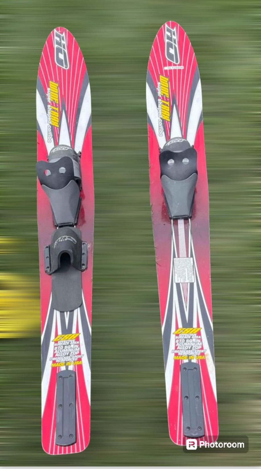 HO Wide Trax Super Shaped Water Skis
