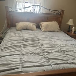 California King Bed Frame And Night Stand 