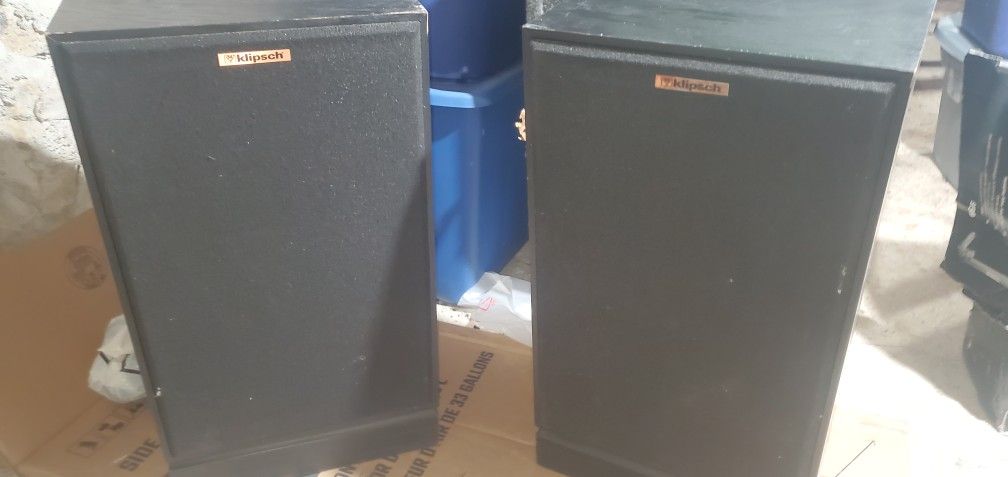 A Pair Of Vintage Klipsch Speakers