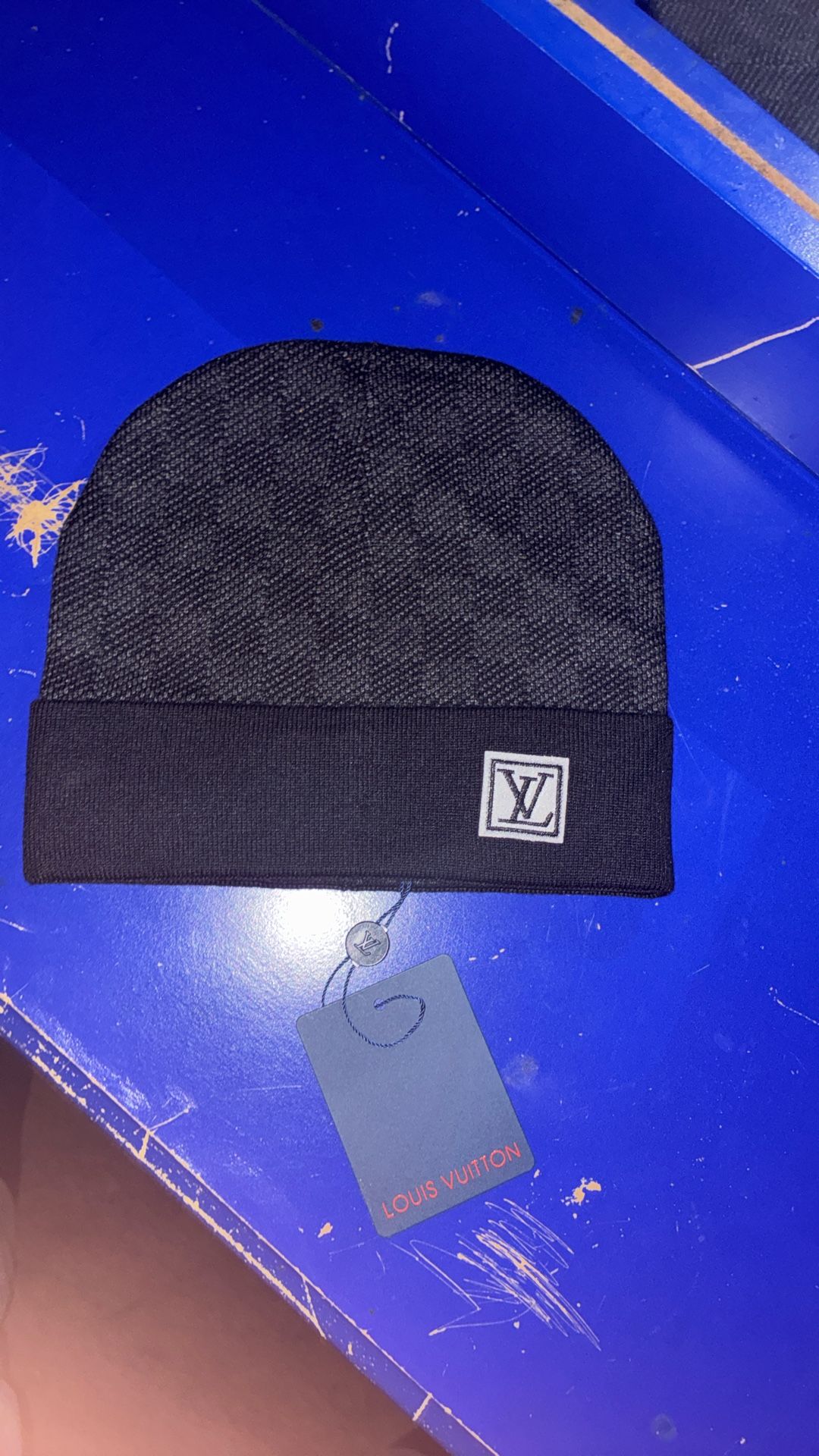 Lv Hat