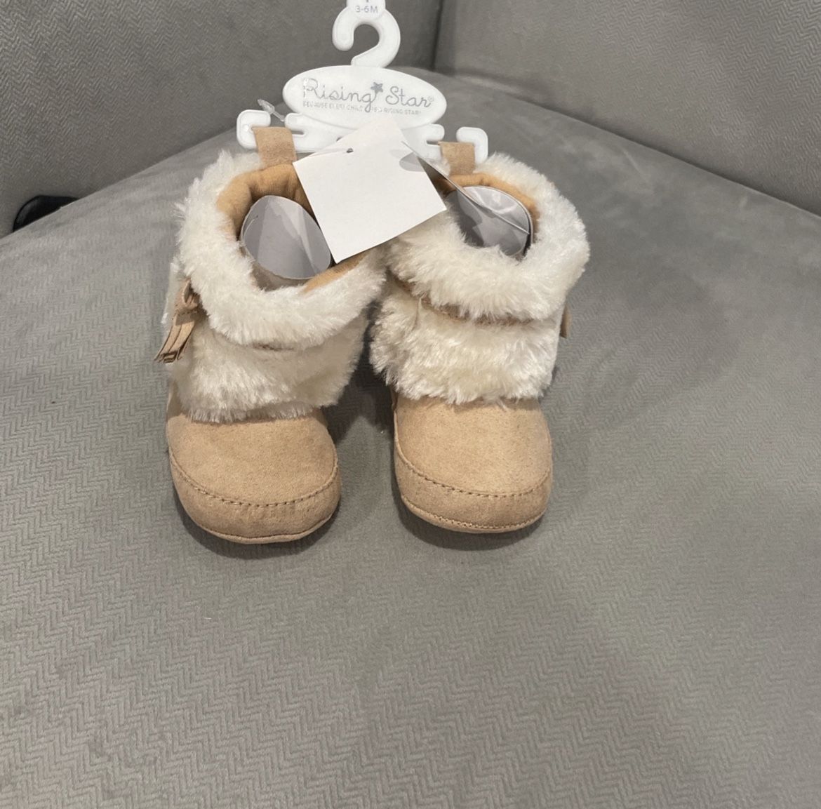 Baby Girls Boots(Size 3-6 Months)