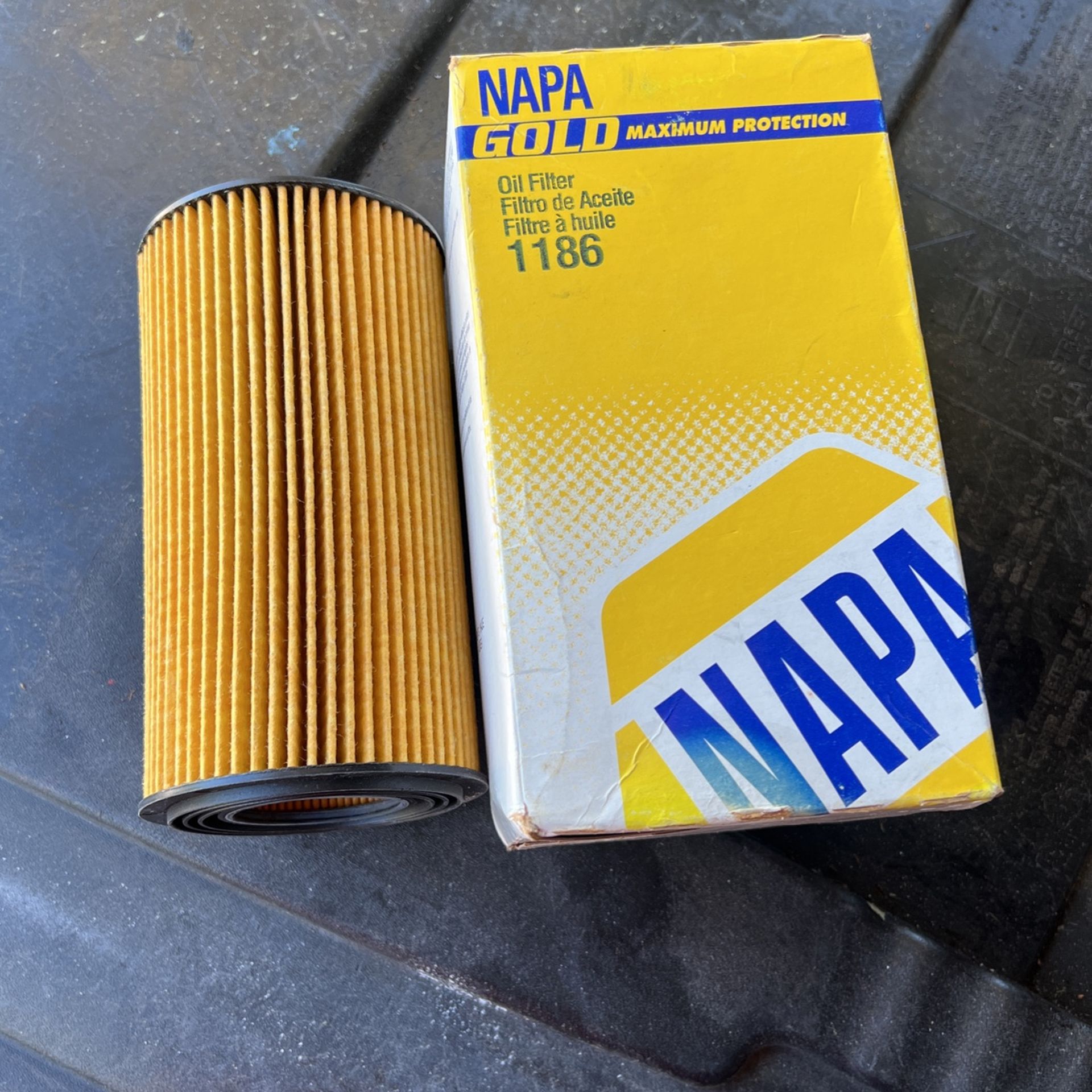 NAPA GOLD OIL FILTER • 1186