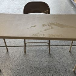 Foldable rectangle card table and metal foldable chair set