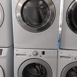 LG Washer And Gas Dryer Set For $690