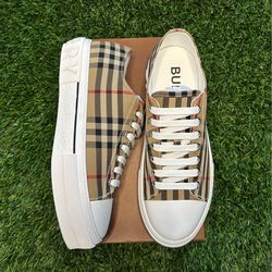 Burberry shoes
