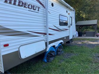 2011 Keystone Hideout