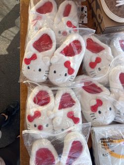 Hello kitty slippers