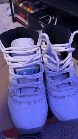 Jordan 11 legend blue
