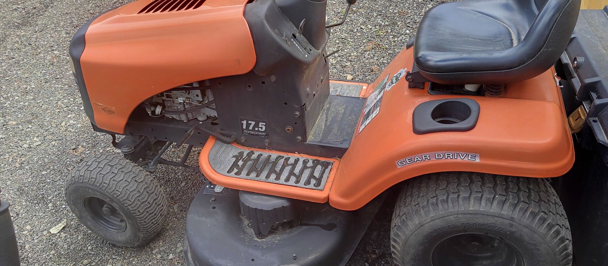 Ariens Riding Lawnmower 42 "