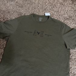 $25 2XL American Eagle Shirt 