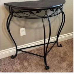 ✨ Elegant Half-Moon Console/Sofa Table – Excellent Condition ✨