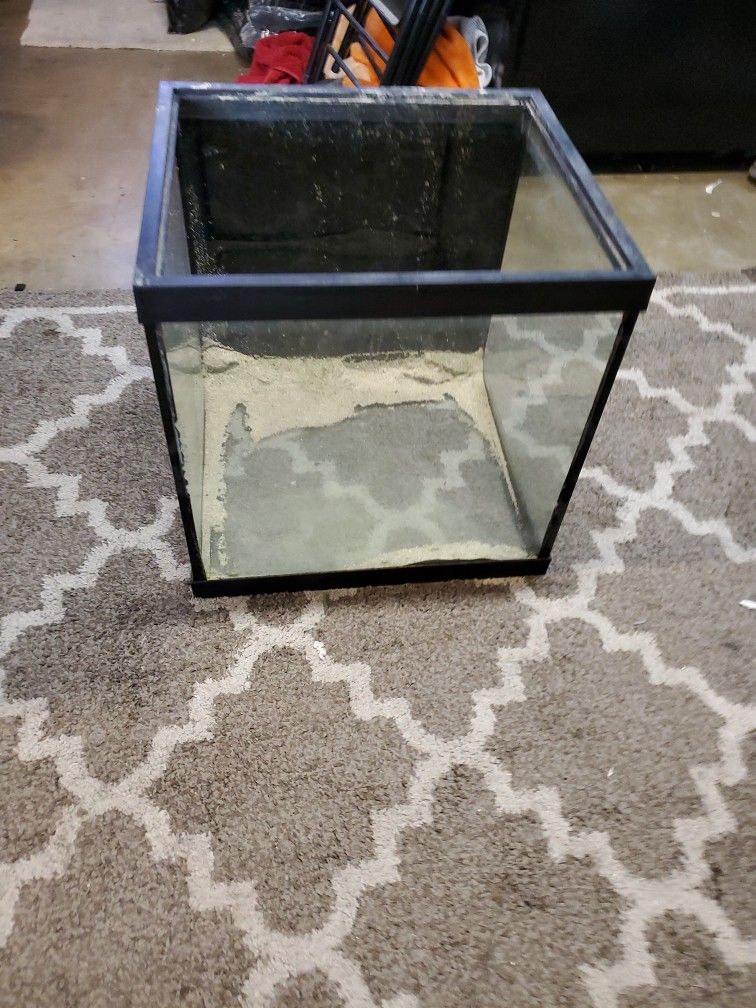 34 Gallon Cube Aquarium