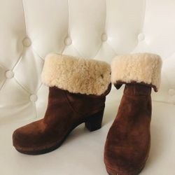 UGG Australia Lynnea Clog Boots 
