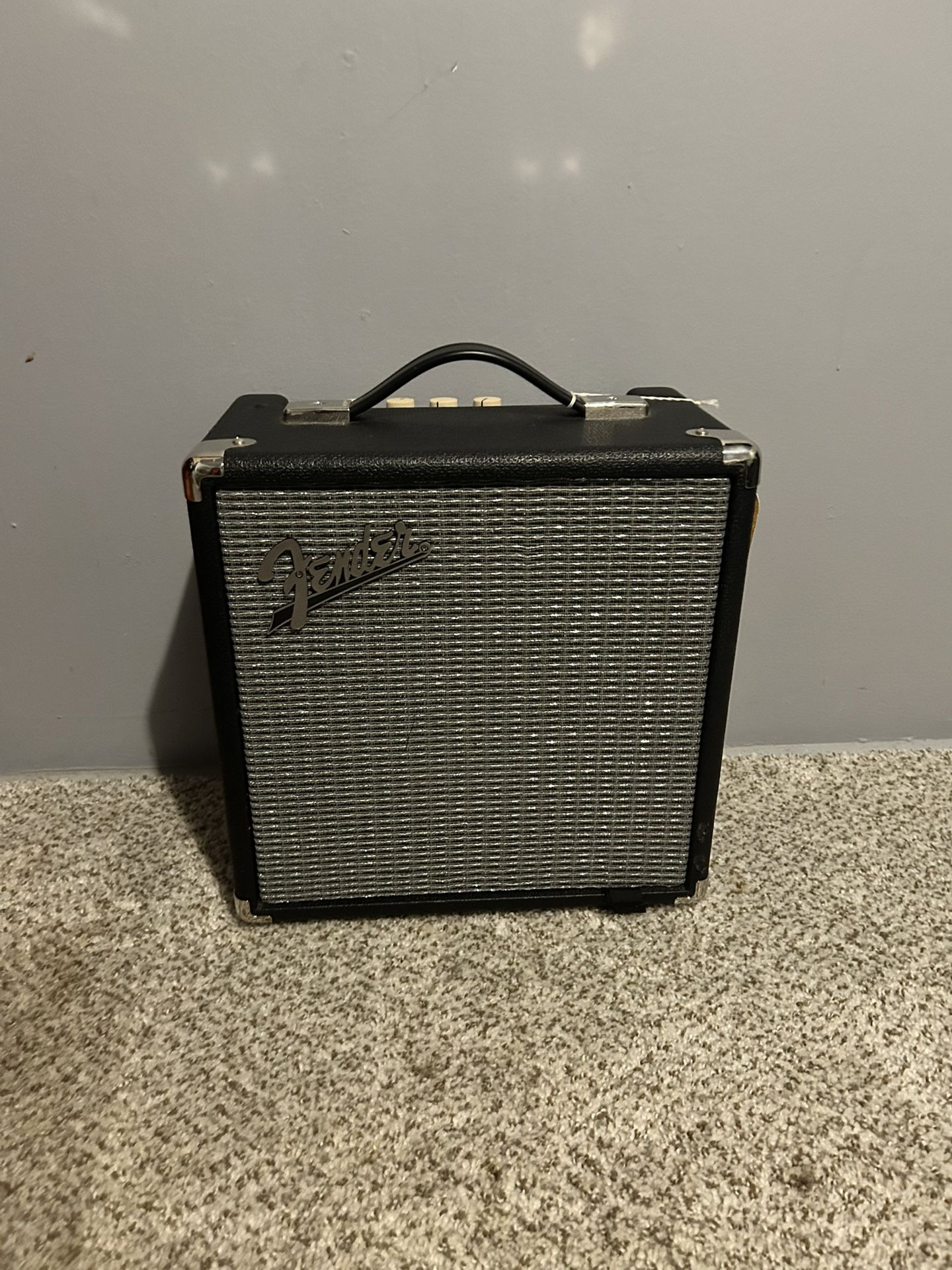 Fender Rumble 15 1x8 15-watt bass Combo
