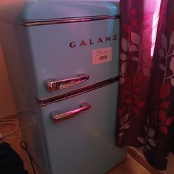 Mini Fridge For Sale