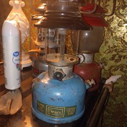 4/1968 Sears Coleman single mantle lantern