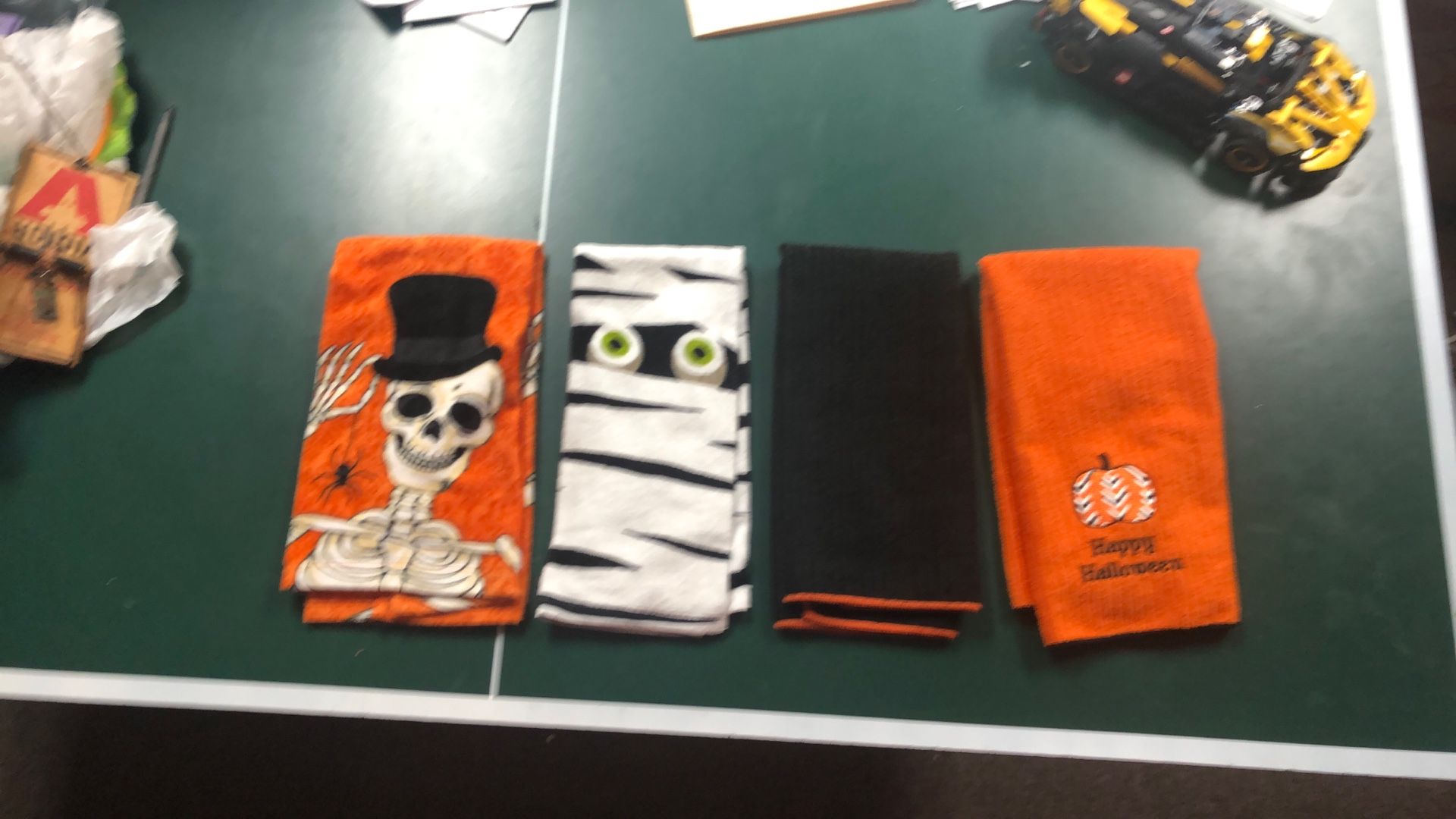 6 Kitchen Halloween Towels
