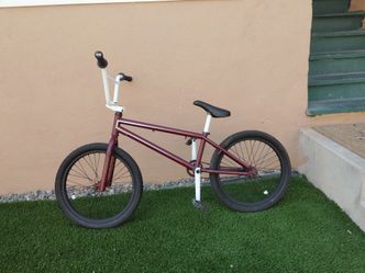 20 inch , Jet block , custom paint