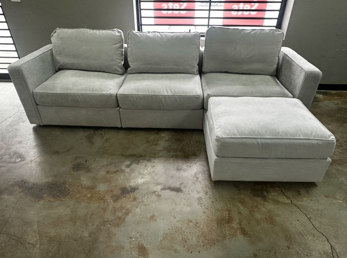 Lovesac Store Demo Sectional Like New Excellent Condition Available Today