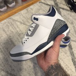 Air Jordan 3 Size 9 (No Box)
