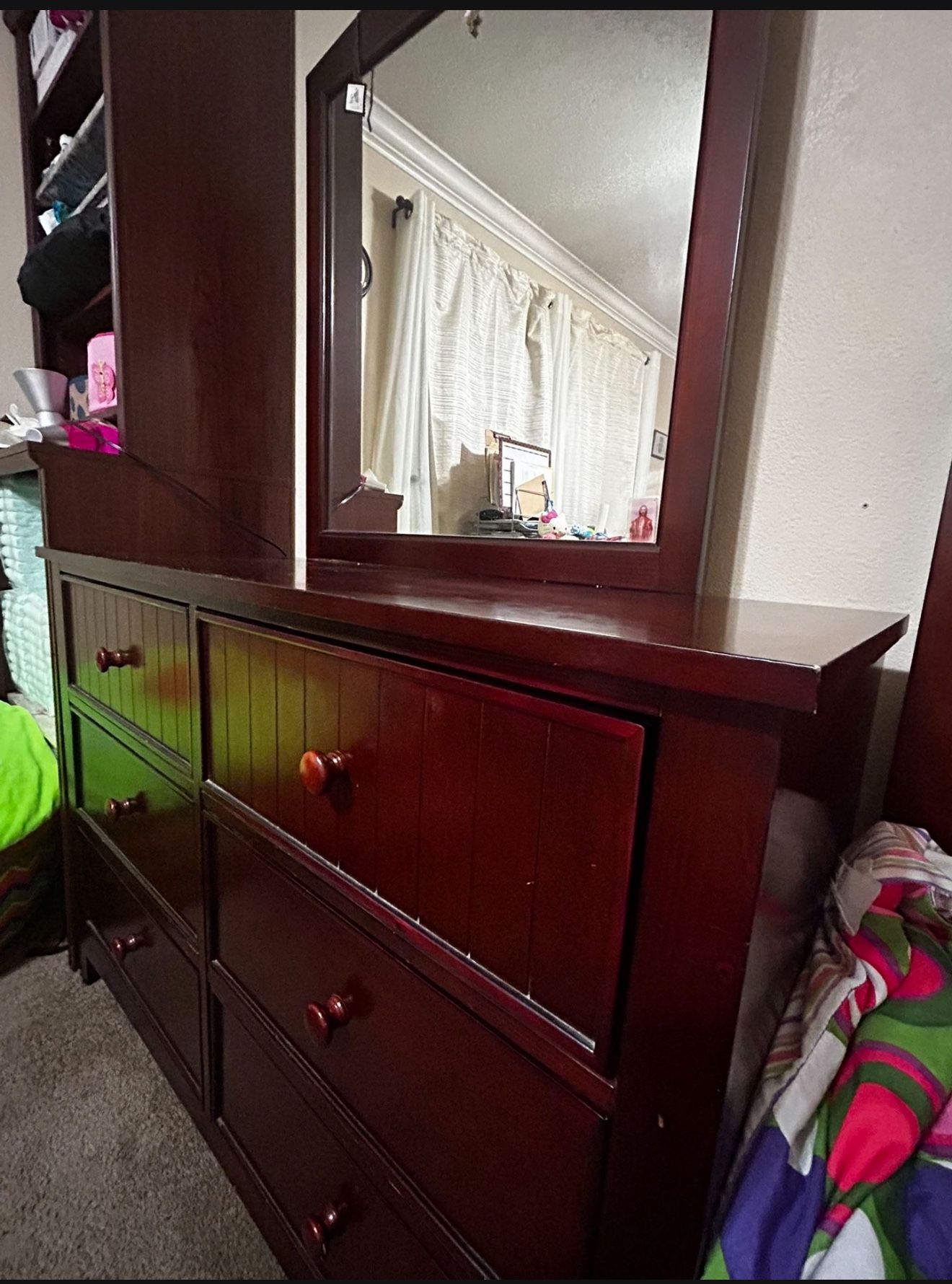 Set 2Bed size twin And Night Stand And Dresser With Mirror