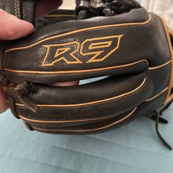 Rawlings R9 Glove 