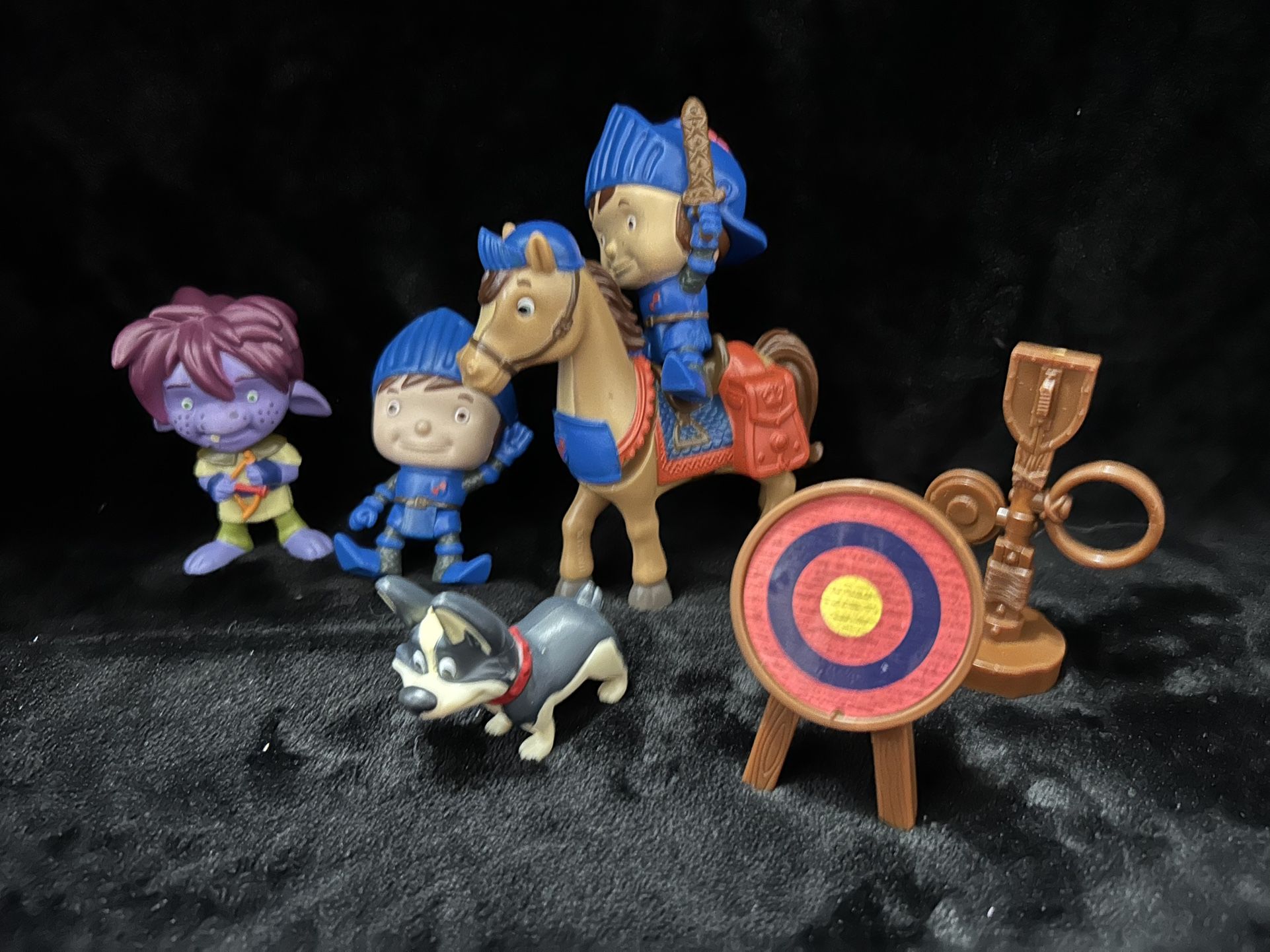 Disney Mike The Knight figures Lot Of 7