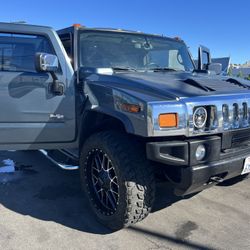 2005 H2 Hummer 