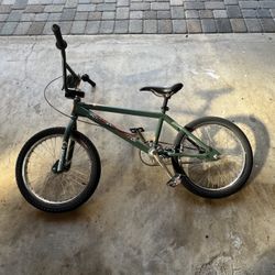 Kris Bennett S&M Bike