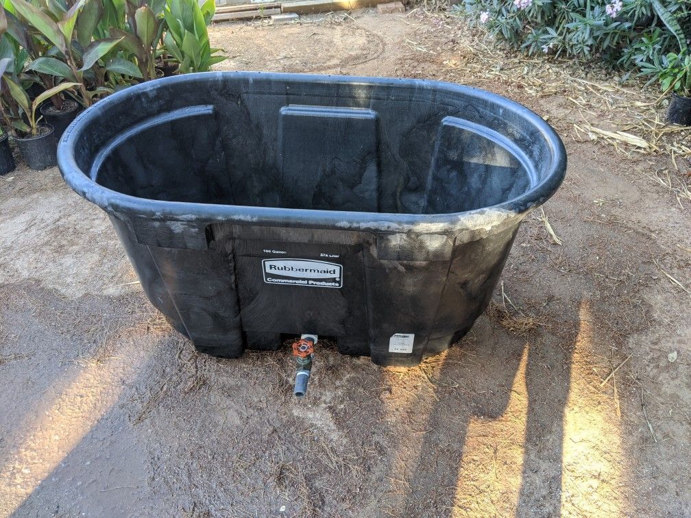 100 gallon stock tank with drain nozzle for Sale in Peoria, AZ OfferUp