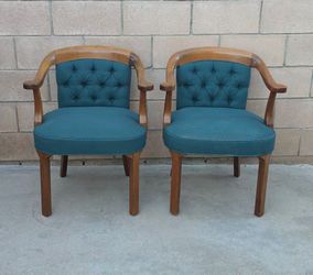 Vintage Chairs Pre-owned Good Condition, Please Read The Description, Lot Of 2