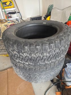 285/55R20 bfgoodrich allterrain tires