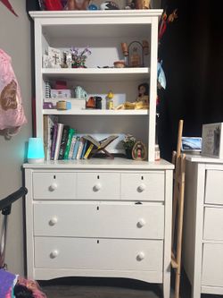 Nursery dresser