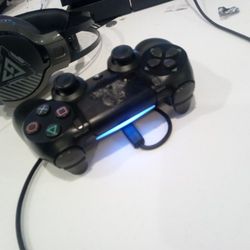 PS 4