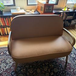 Aydeliz Loveseat
