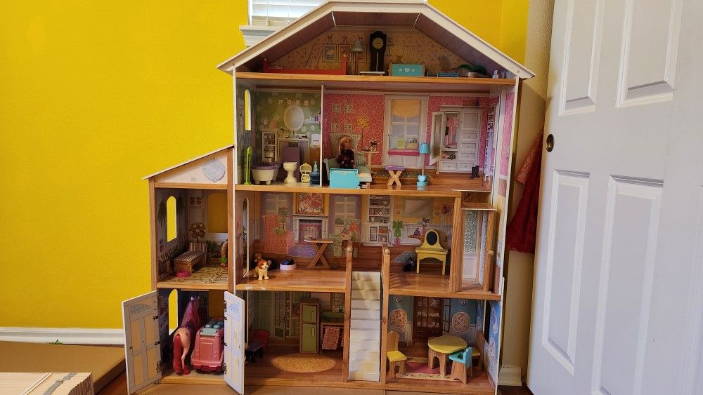 KidKraft Majestic Mansion Dollhouse
