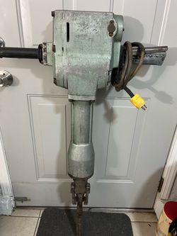 Hitachi breaker hammer, Good condition, Work perfectly