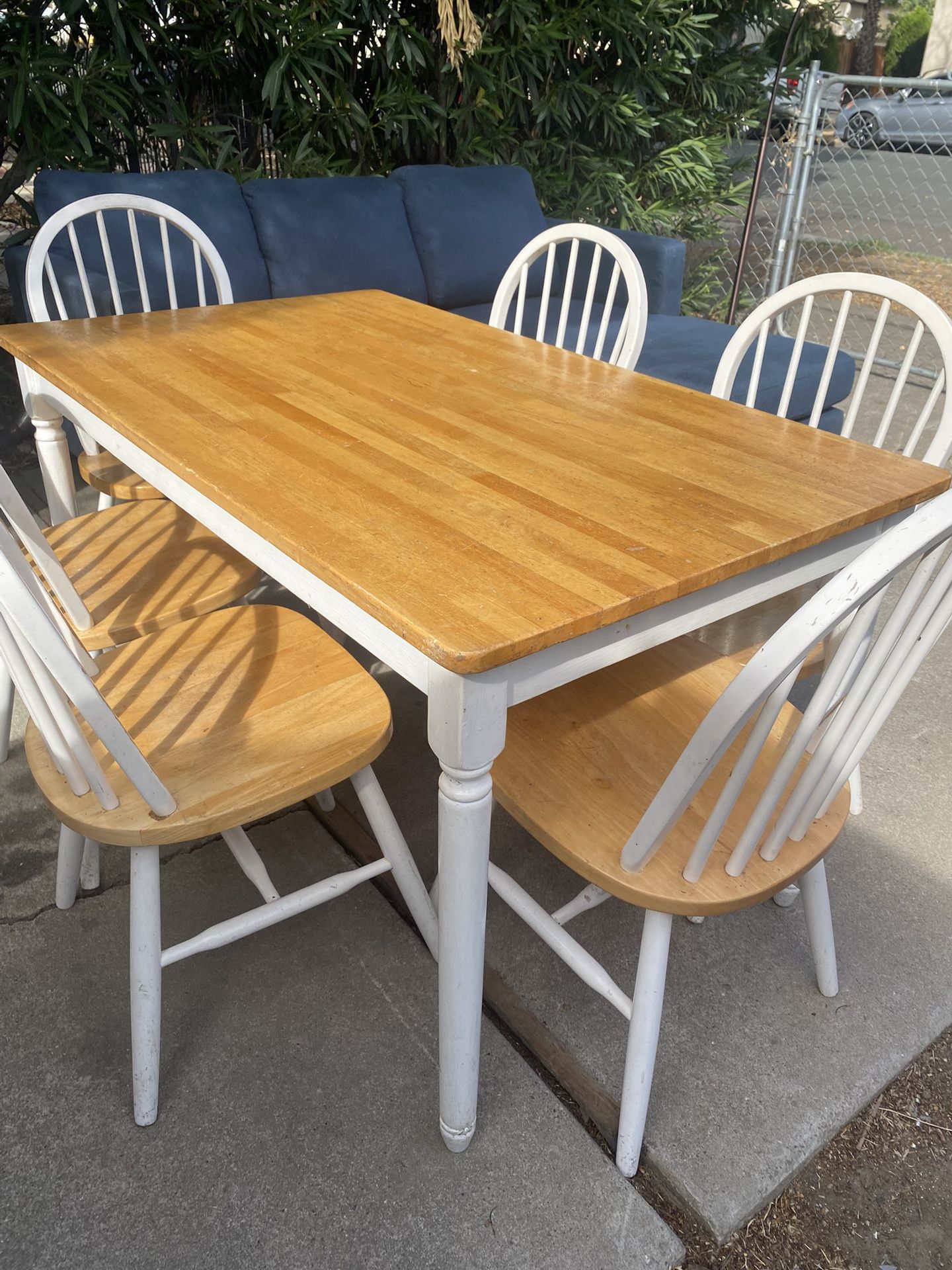 6 Chairs And Table