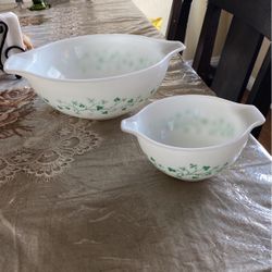 Pyrex Set