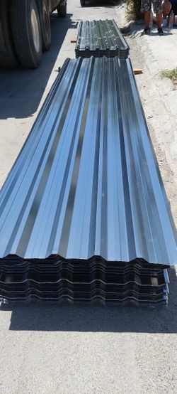 R panels black