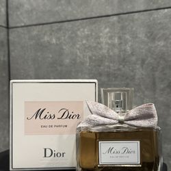 Miss Dior Perfume